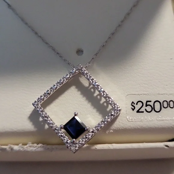 Blue sapphire stone with .1 diamond trim 16" necklace - Picture 5 of 5